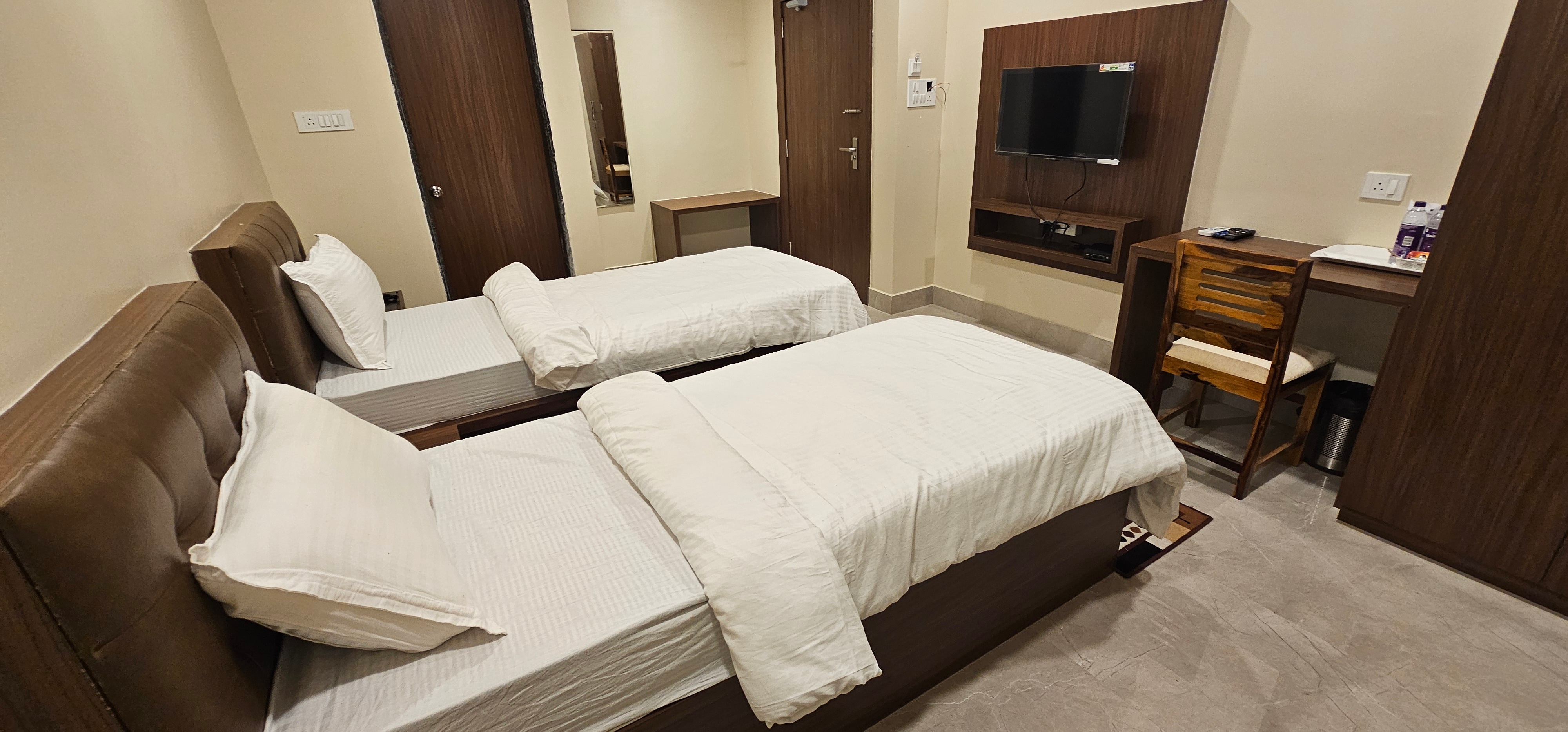 Hotel Vaishno Aerocity - Tap to explore photos