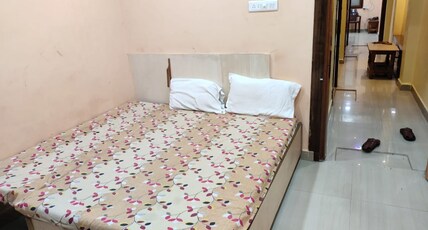 Hotel Thakur Ji Room Type - Double Room