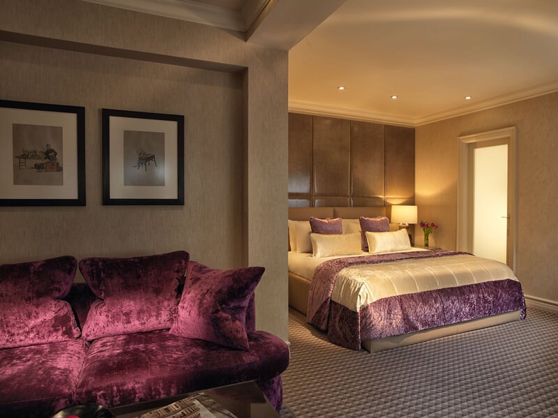 Radisson Blu Hotel, London Bond Street - Tap to explore photos