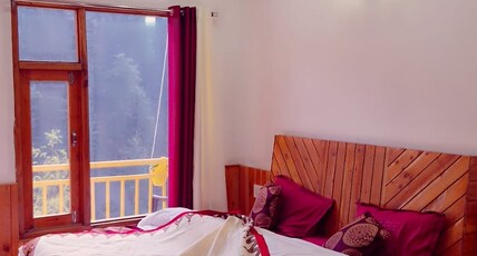 Woodstock Villa & Cafe Room Type - WOOD STOCK Premium Room