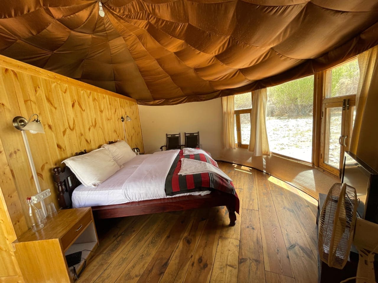 Hunder Sarai - A Luxury Camp - Tap to explore photos