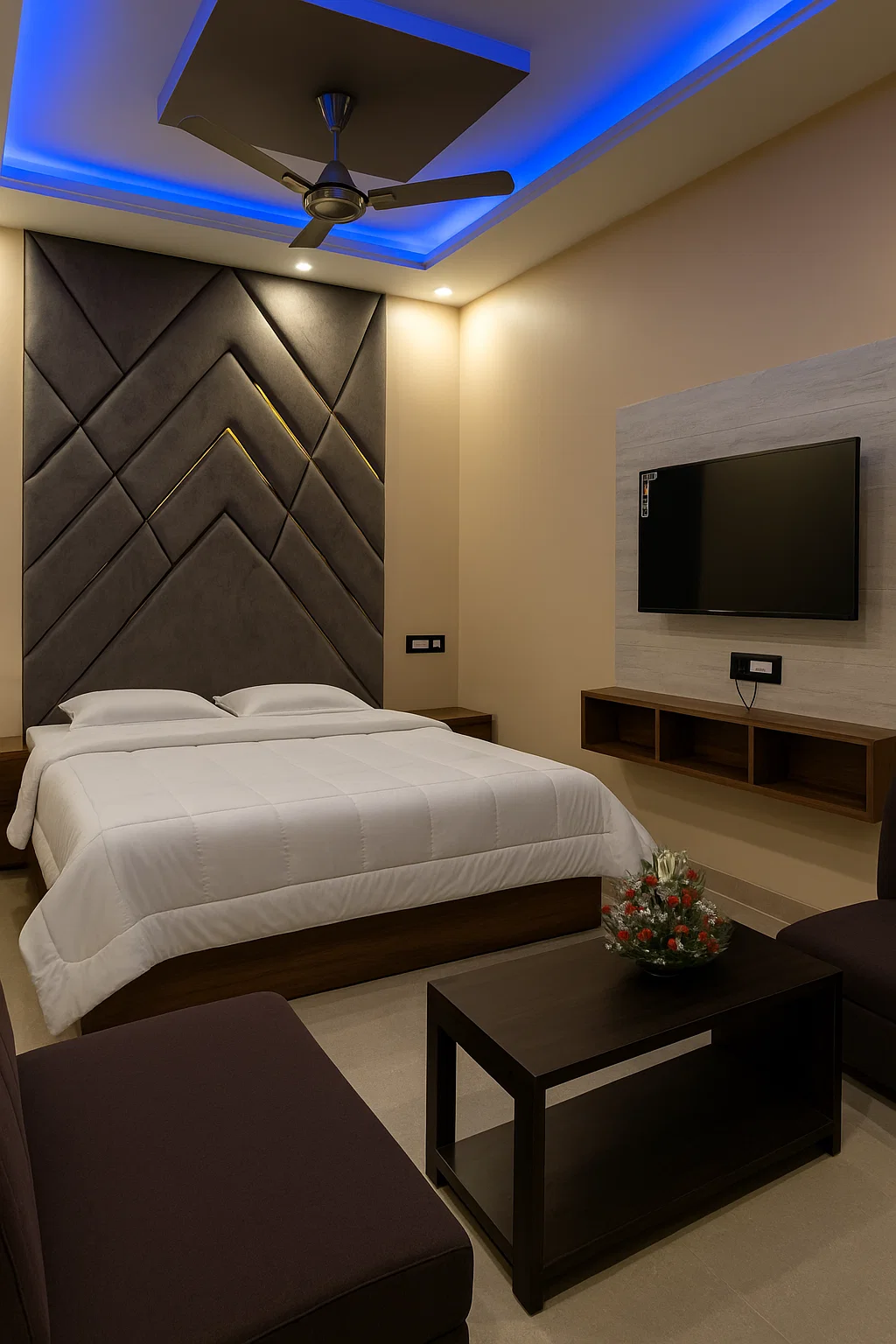 Uday Hotal Room Type - Deluxe Room King Bed