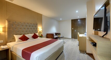 La Sara Pride Room Type - Deluxe King Room