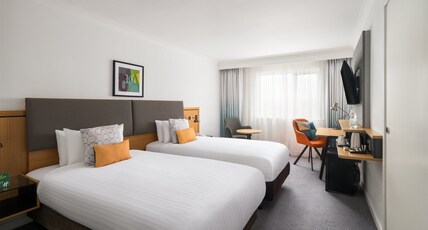 Holiday Inn BIRMINGHAM - BROMSGROVE Room Type - 2 Single Standard