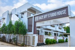 DAZE OFF STUDIO HOUSE | Wi-Fi & Lawn