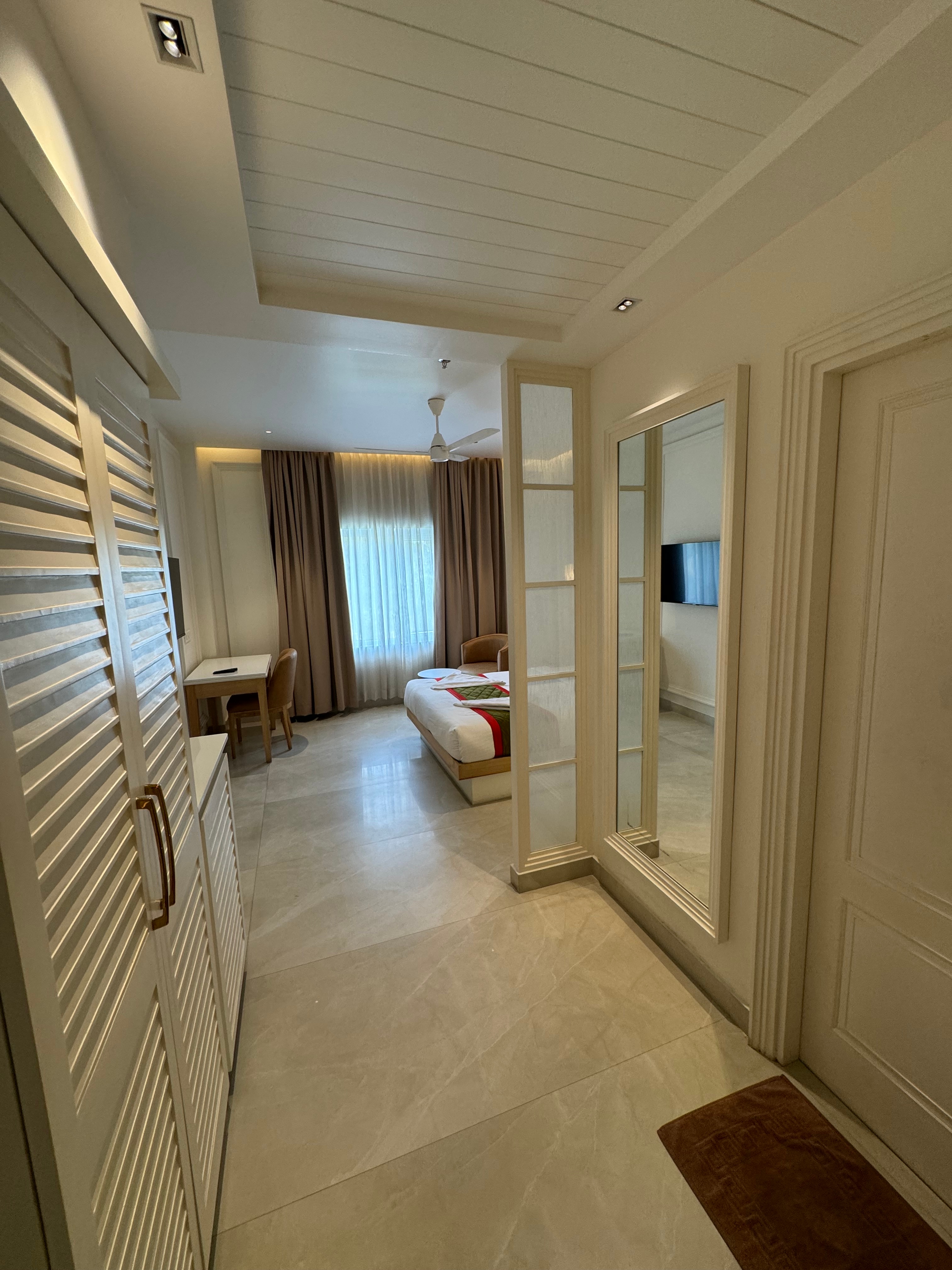 Hotel Kabani International Muvattupuzha - Tap to explore photos
