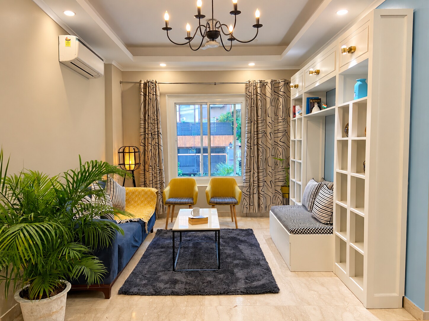 Bright and Eclectic 3 bedroom modern apartment free wifi - Tap to explore photos