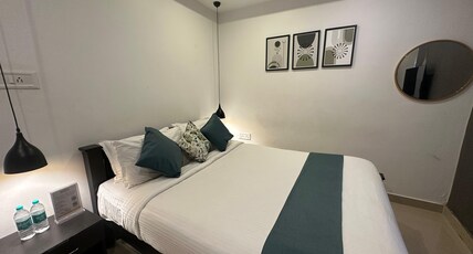 BRICK CASTLE Room Type - Deluxe Room