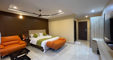 Hotel Kino Tree (formerly known as Hotel Banyan Tree) Room Type - DELUX  ROOM WITH BALCONY