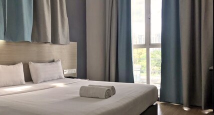 HOTEL 99 BANDAR PUTERI Room Type - Superior Queen City View