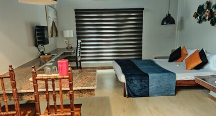 Grey Stone Shelter Room Type - Studio Room
