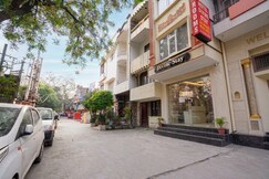 Hotel Divine 800m to Golden Temple