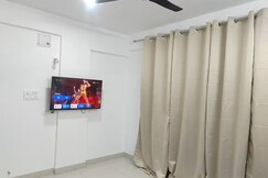 Self Service 1BHK Apartment 101 High Speed Net