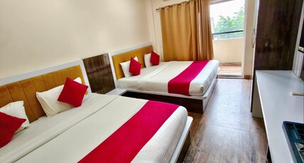 HOTEL SUNFLOWER Room Type - Presidential Suite HOTEL SUNFLOWER Room Type - Presidential Suite