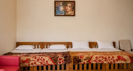 Smriti Bhawan Resort & Lawn Room Type - Family room (10 beds)