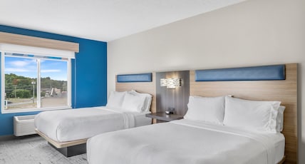 Holiday Inn Express Newington - Hartford Room Type - 2 Queen Standard