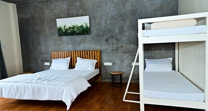 Hillock Vista Homestay by Aarika Resorts Room Type - Cozy G1