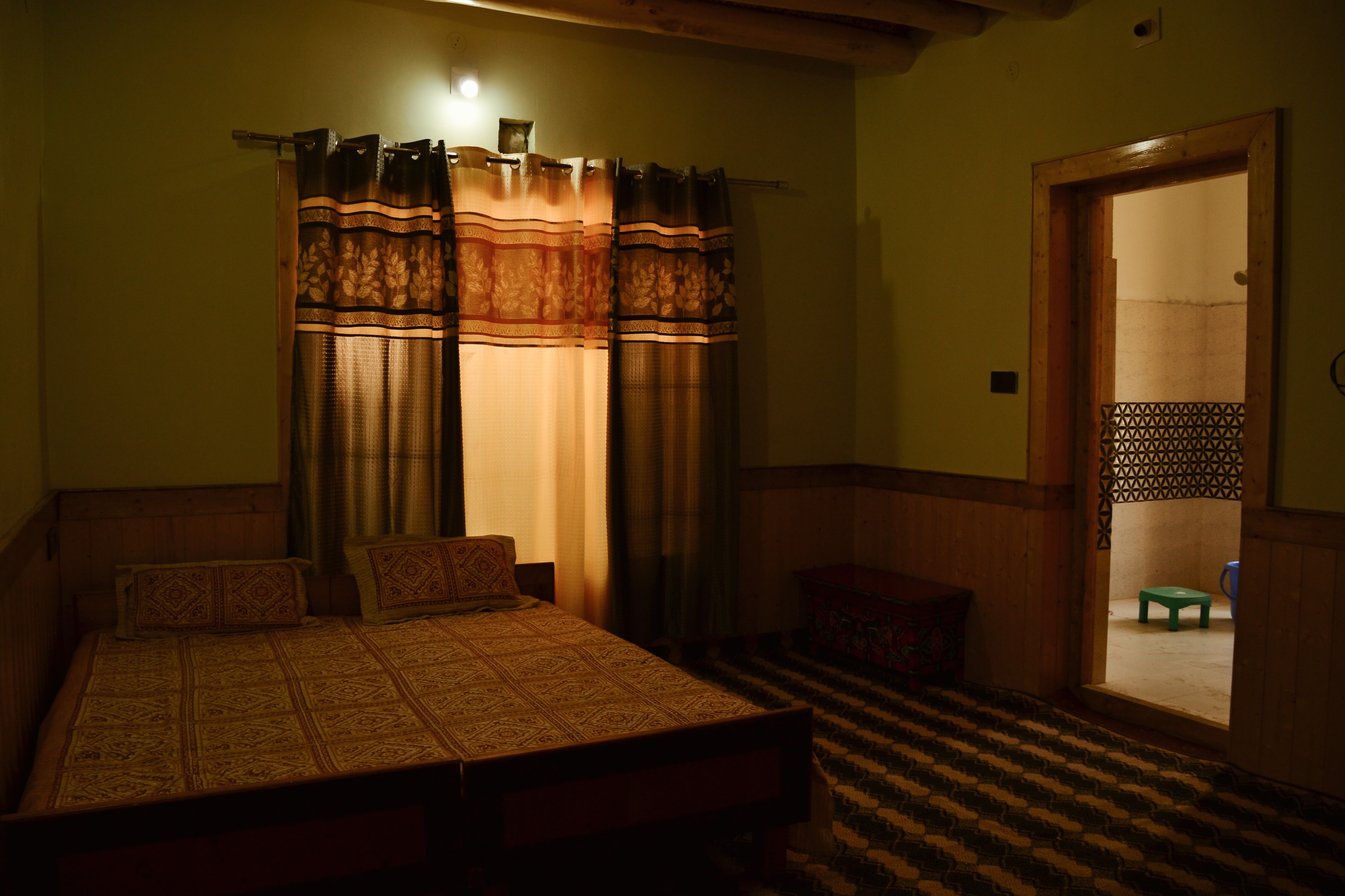 Nyanjan-2 (Himalayan Farmstays) - Tap to explore photos