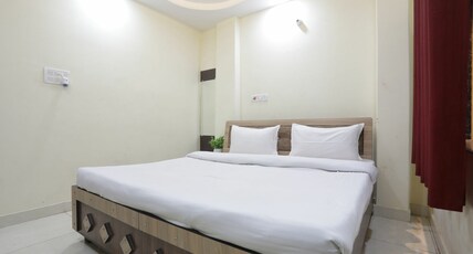 Kashi Nagari Home Stay Room Type - double bed room
