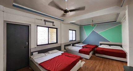 Hotel sai palace Room Type - Family Budget Room - Sleeps 7 (NON AC)