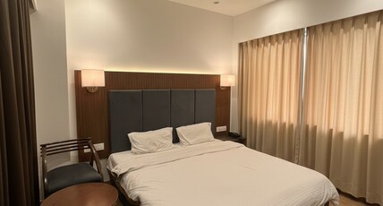 Hotel Golden Bees Spa & Gym Room Type - Super Deluxe Rooms