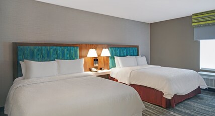 Hampton Inn Cave City, KY Room Type - 2 QUEEN BEDS W  FRIDGE NS