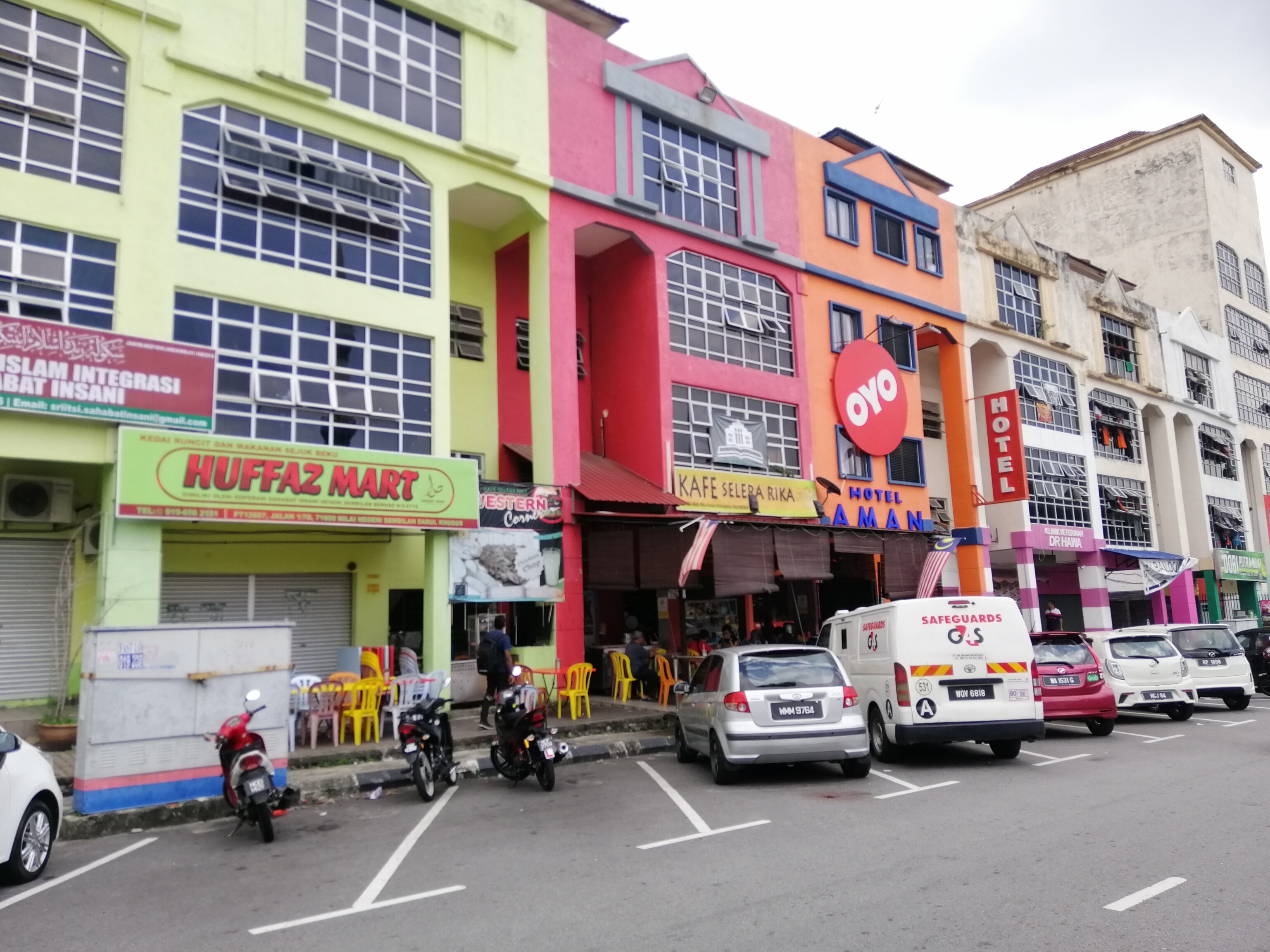 SPOT ON 89788 Musafir Transit Hotel - Tap to explore photos