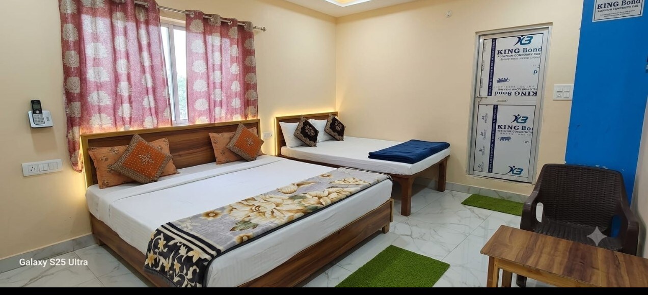 Rameshwaram Paying Guest House - Tap to explore photos