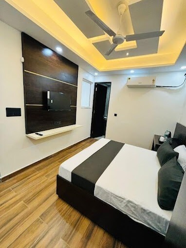 Hotel Expo Suites - Tap to explore photos