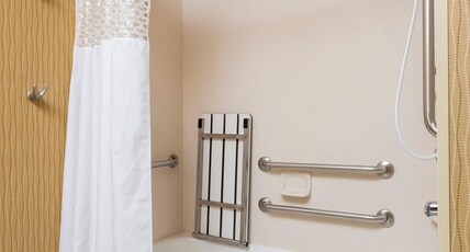 Hampton Inn by Hilton Houston/Stafford Room Type - 1 KNG ACCESSIBLE TUB NS