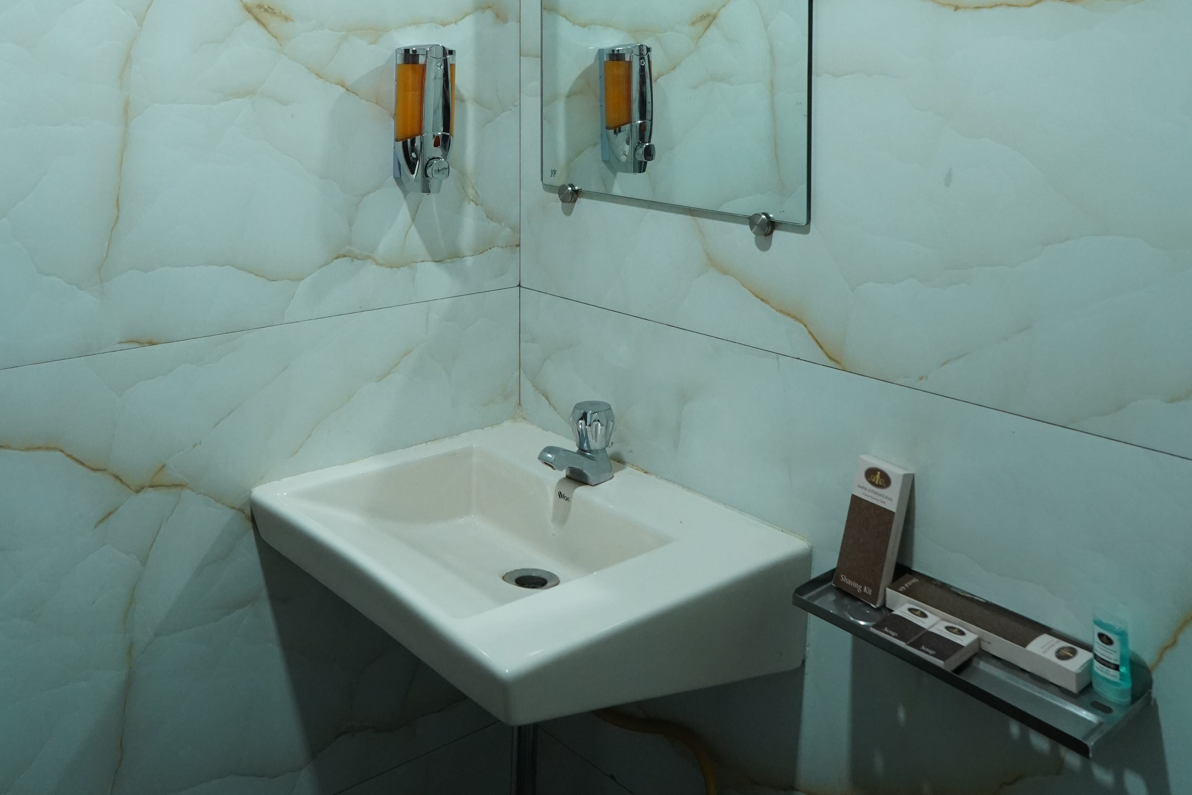 Sharda Residency- Dadar - Tap to explore photos