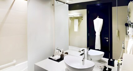 Sunday Pulse Al Jaddaf Hotel Room Type - Superior Twin