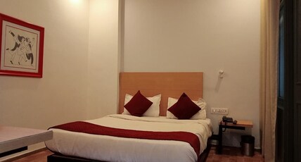 BELLA HEAVEN Room Type - City View King Bed Room