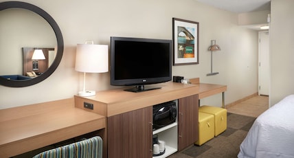 Hampton Inn by Hilton Lake Havasu City Room Type - 1K LAKEVW W SOFABED NOSMOK