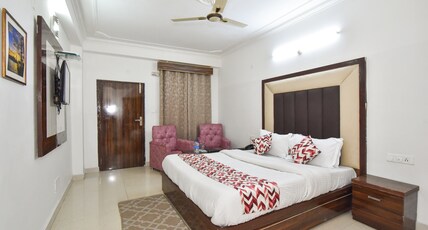Hotel New Palace Room Type - Deluxe Room (Non-View)