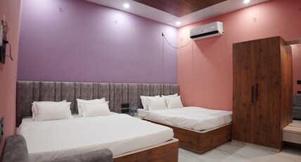 Hotel Asha Palace by Basotel Room Type - Family Room AC