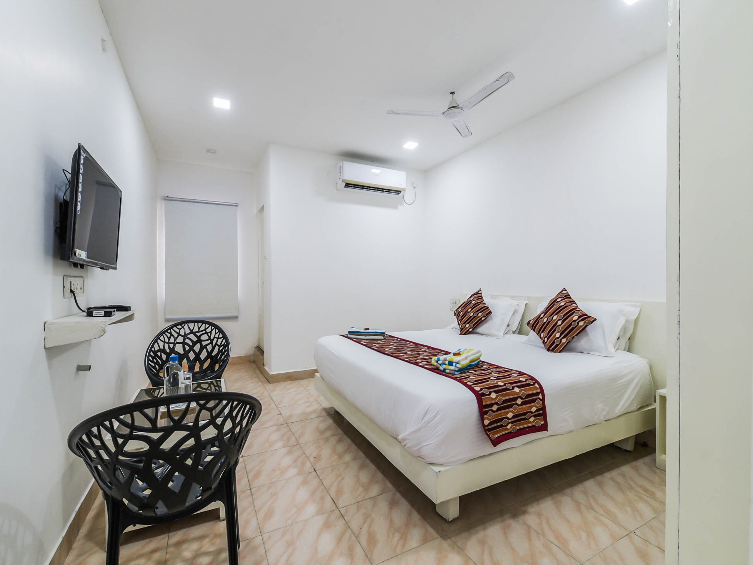 BAJAJ HOME STAY - Tap to explore photos