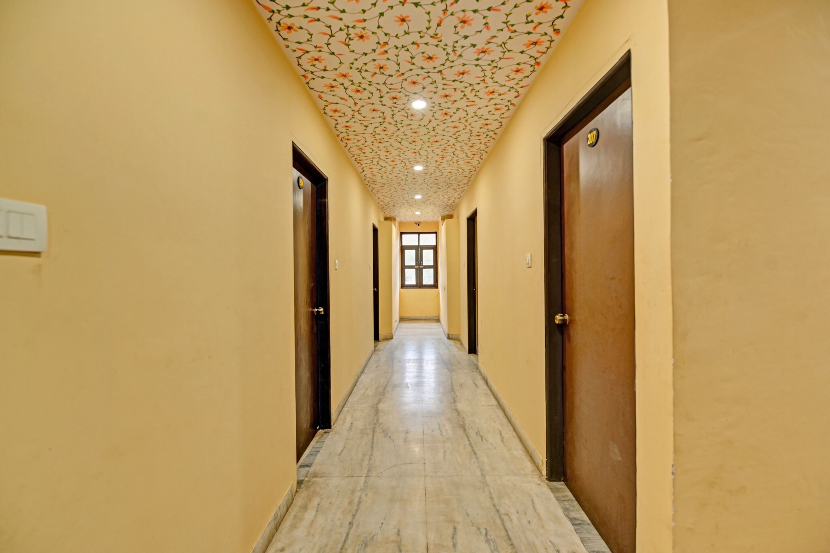 Hotel O Jaipur View - Tap to explore photos