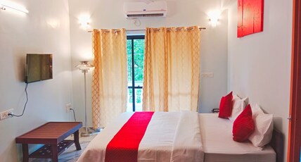 KEY INN LODGING AND BOARDING Room Type - King Bed Room with Landmark View