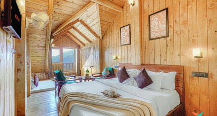 Zostel Homes Khajjiar Room Type - Deluxe Room (with balcony)