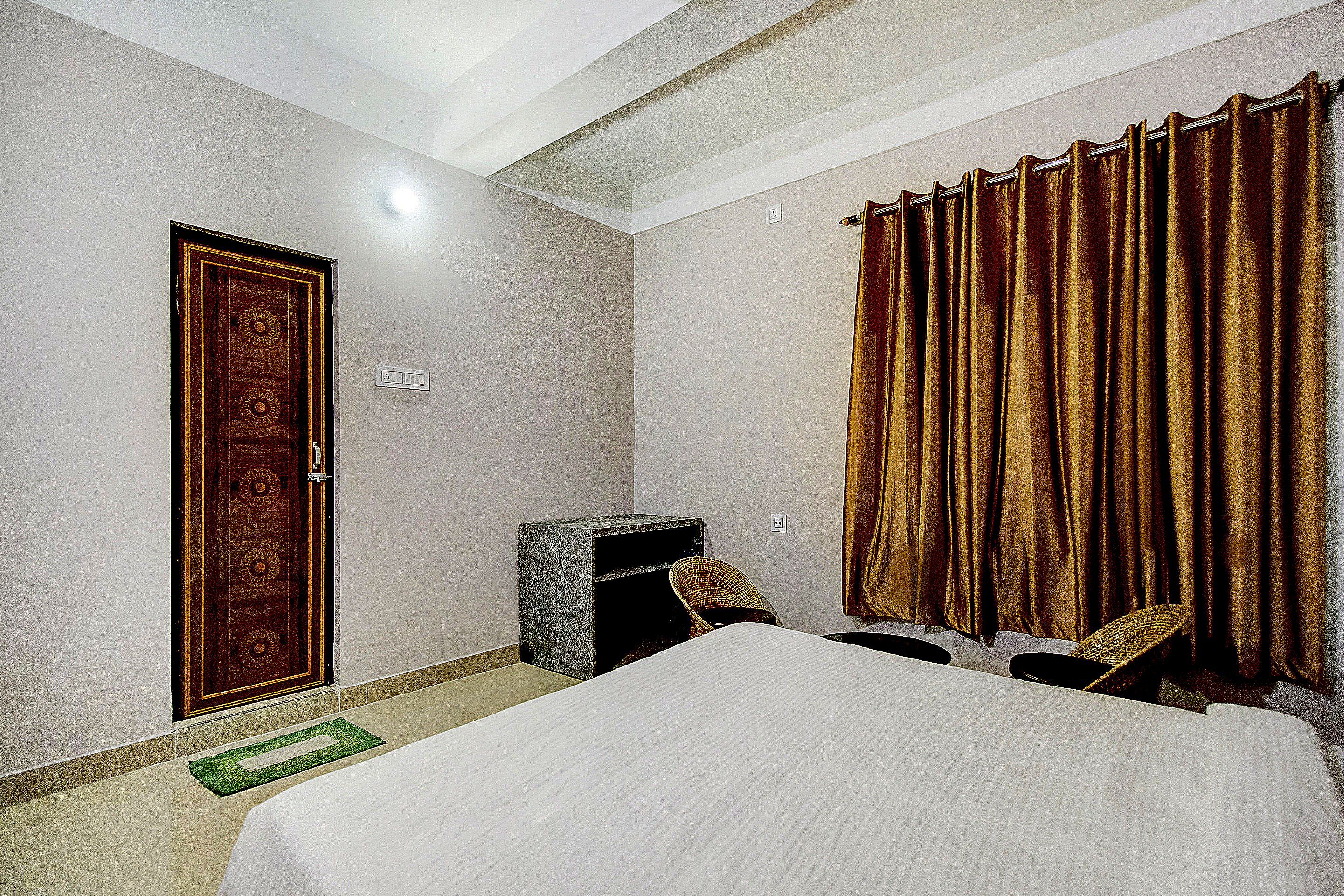Hotel O Sai villa - Tap to explore photos