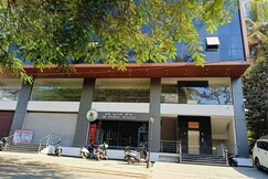 Hotel O JK Suites & Rooms