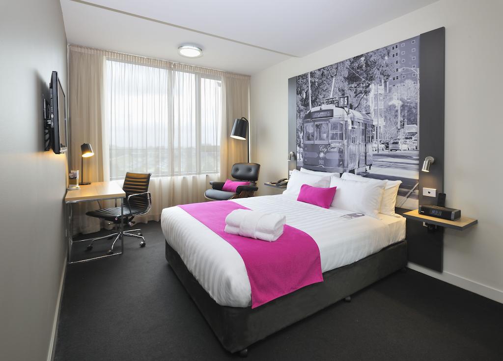 Mercure Melbourne Therry Street - Tap to explore photos