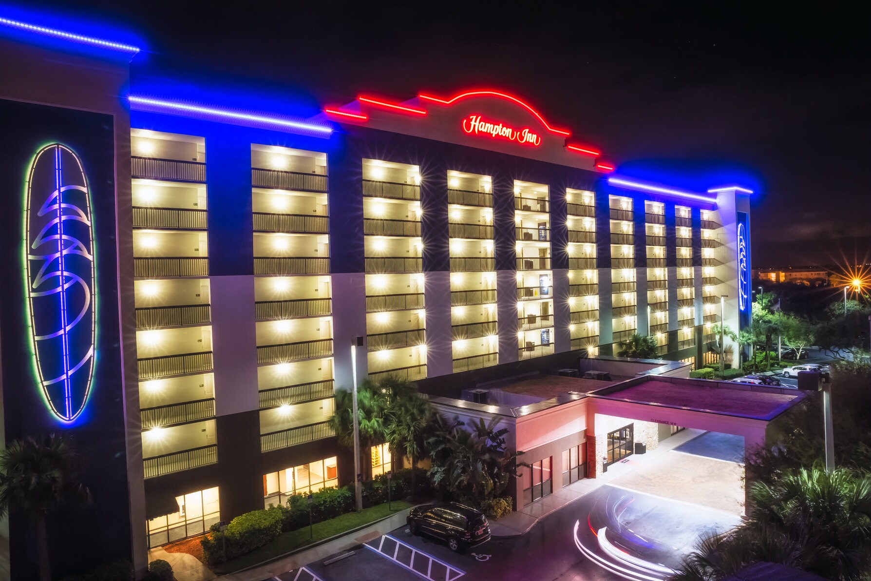 Hampton Inn Cocoa Beach - Tap to explore photos