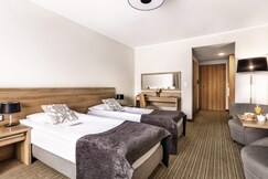 Mercure Wiazowna Brant