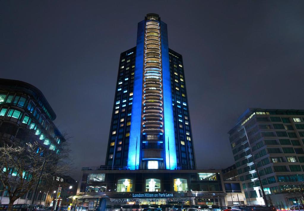 London Hilton on Park Lane - Tap to explore photos
