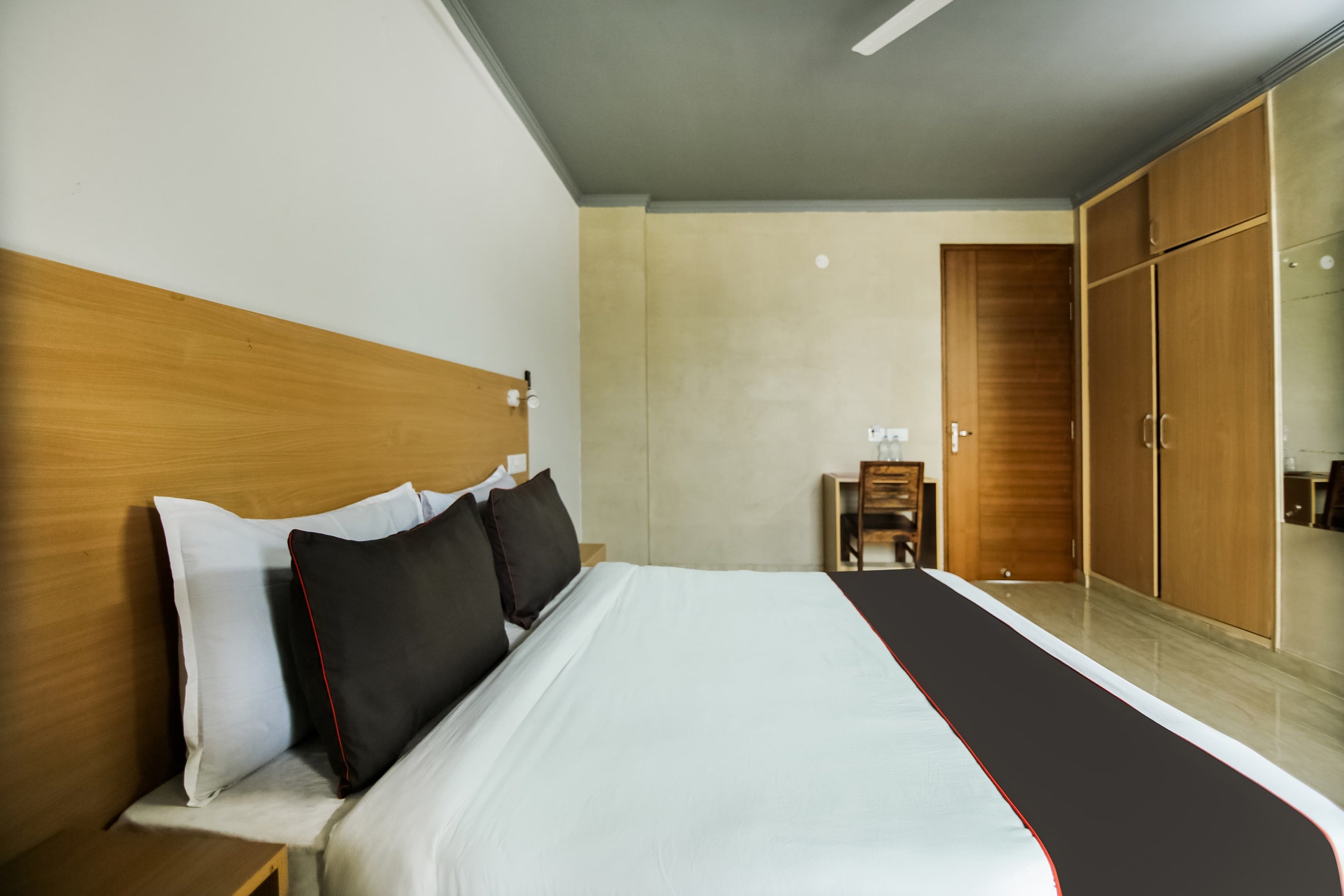 Hotel O VIJAYA RESIDENCY - Tap to explore photos