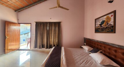 Rangi Taranga Room Type - Cozy Family Non AC Room 8 Sharing Room