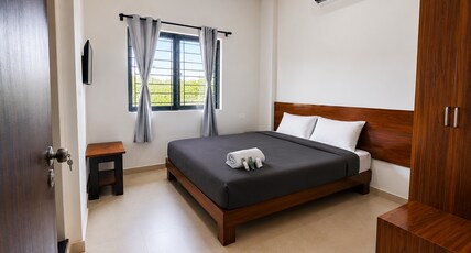 Z Express Virtue Room Type - Deluxe Queen