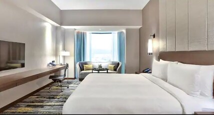 Hilton Kota Kinabalu Room Type - KING EXECUTIVE ROOM WITH LOUNGE ACCESS